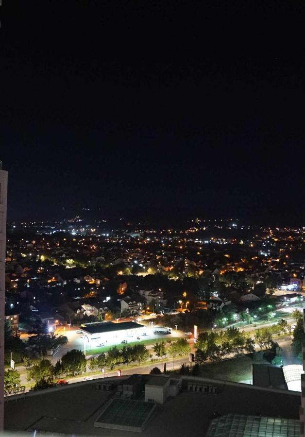 Skopje Sky City: High-Rise Apartments with Pool & Spa Access Exterior photo