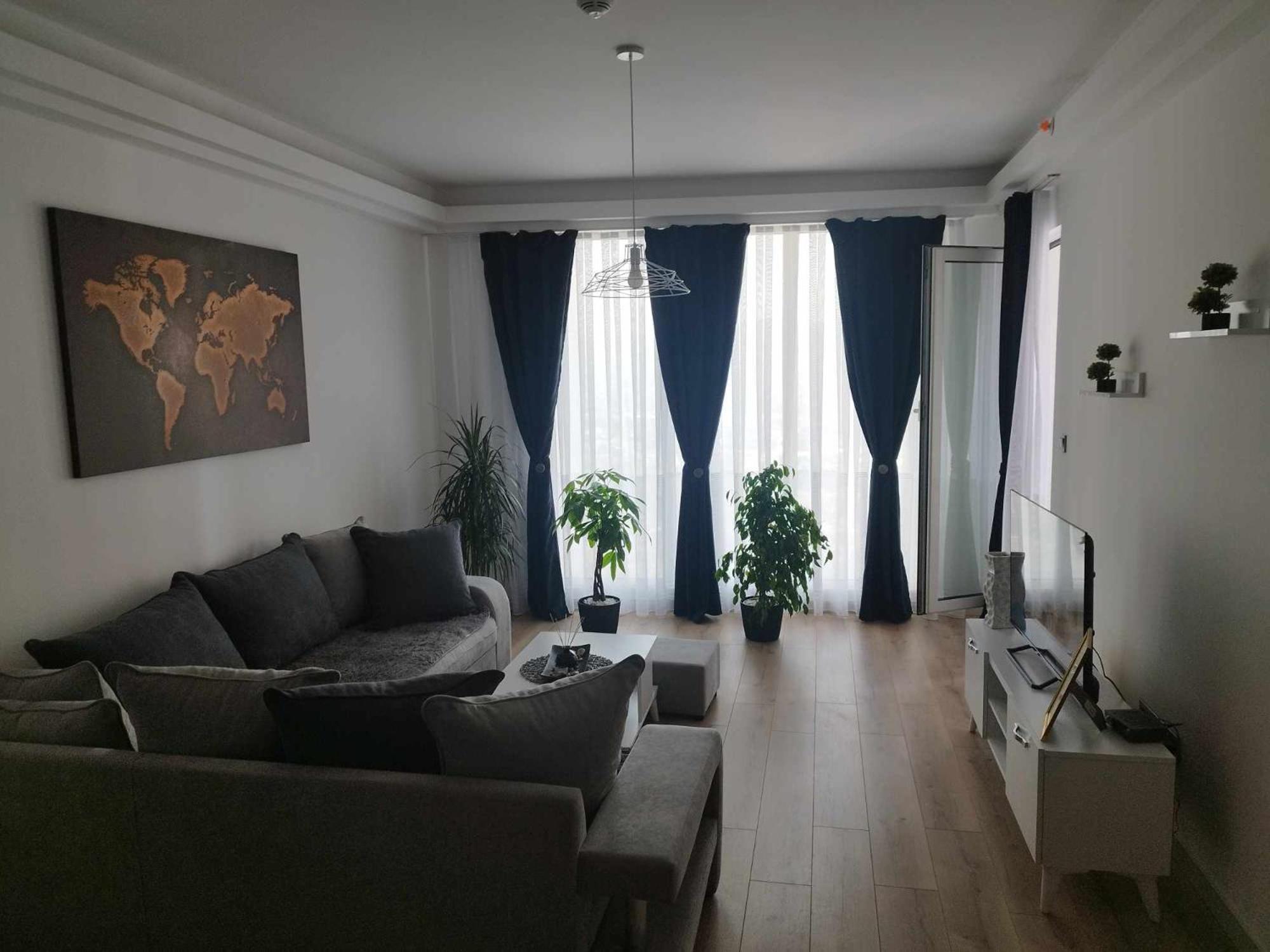 Skopje Sky City: High-Rise Apartments with Pool & Spa Access Exterior photo